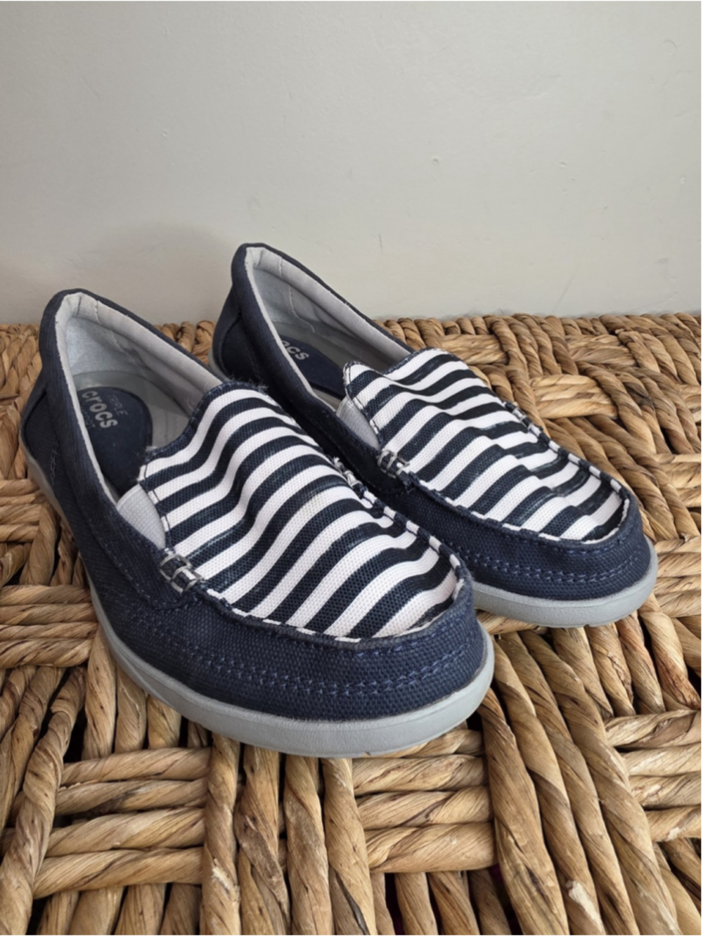 Crocs Triple Comfort Canvas Slip On Loafers Navy White Striped Women Sz 6 Canvas